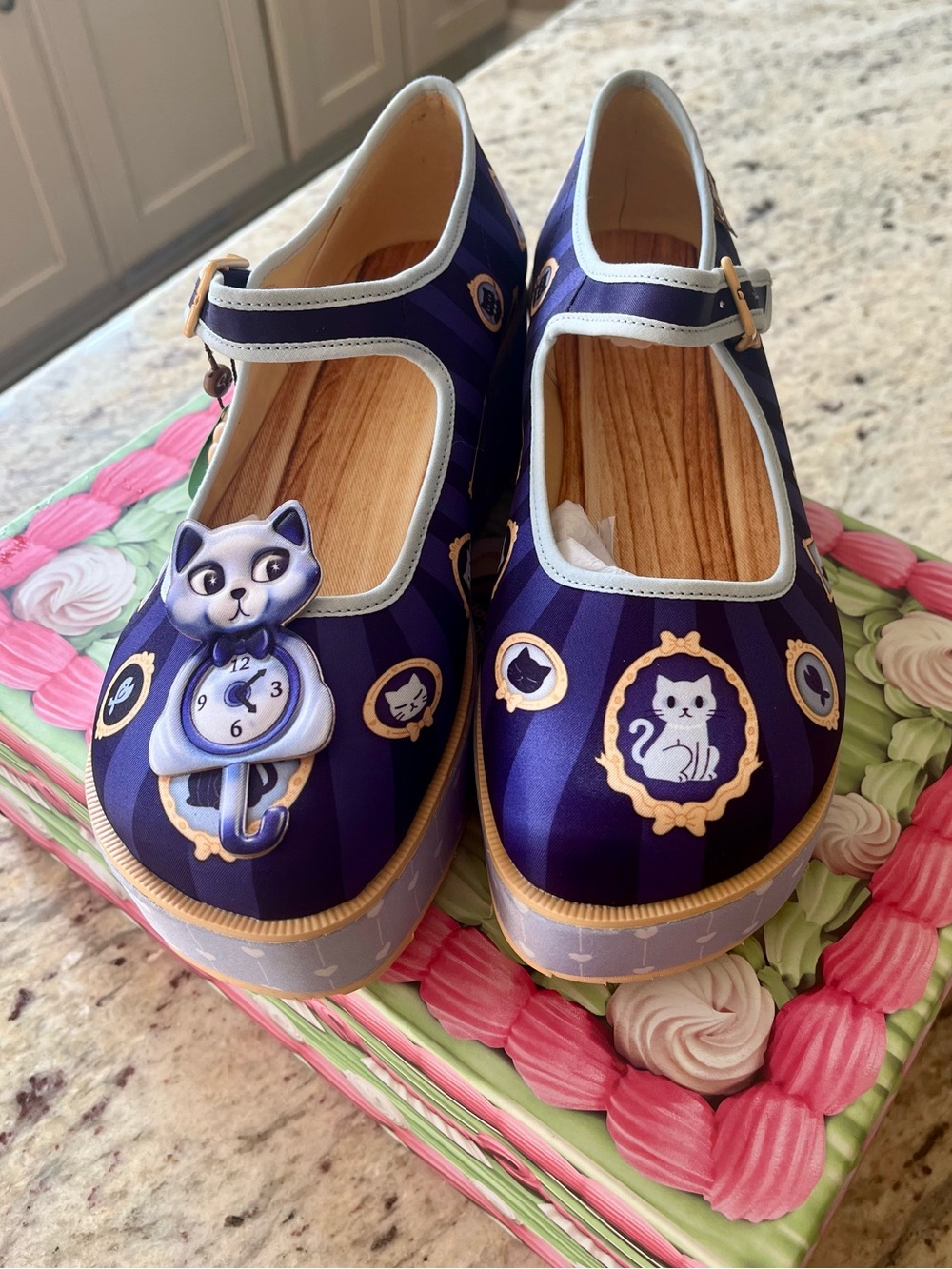 BNWT Hot Chocolate Design Purrfect Time Kitsch Kitty platform Mary Janes - Picture 2 of 9